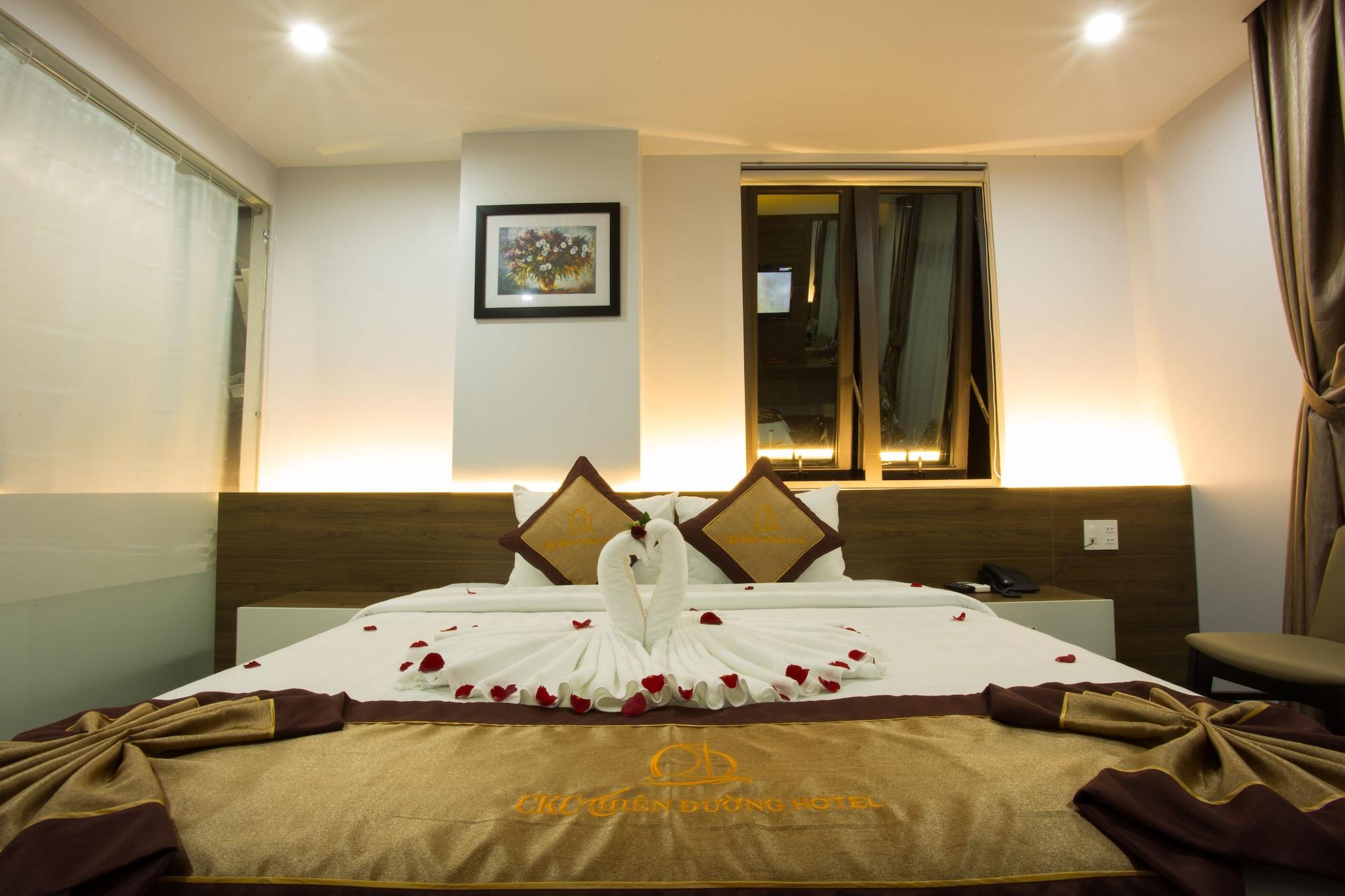 Ckc Thien Duong Hotel Донг Хой Екстериор снимка